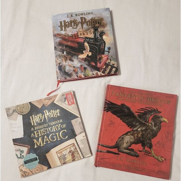 Harry Potter and Fantastic Beasts Book Set - Picture 1 of 3